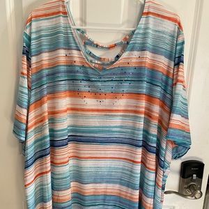 Catherine’s short sleeved colorful shirt